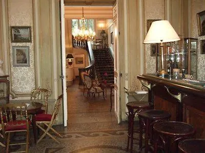 Отель Aiglon 3*